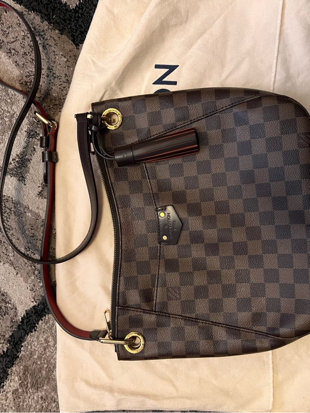 Louis Vuitton Damier Ebene South Bank Besace Shoulder Bag